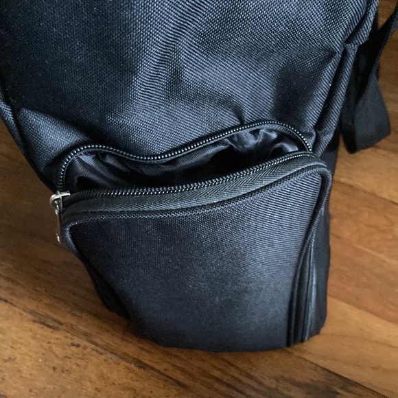 Black pump tote bag with shoulder strap - Picture 3 of 5